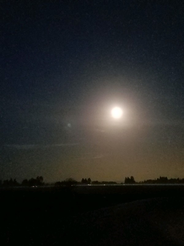 Stunning Solstice Full Moon